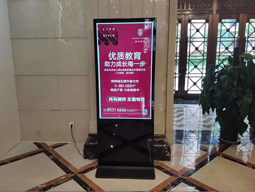 濟南立式廣告機案例